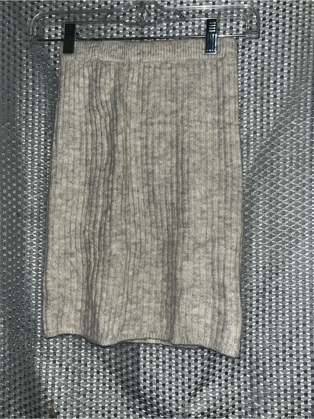 Girls' Ribbed Knit Skirt in Light Gray